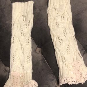 Off white knit handless gloves